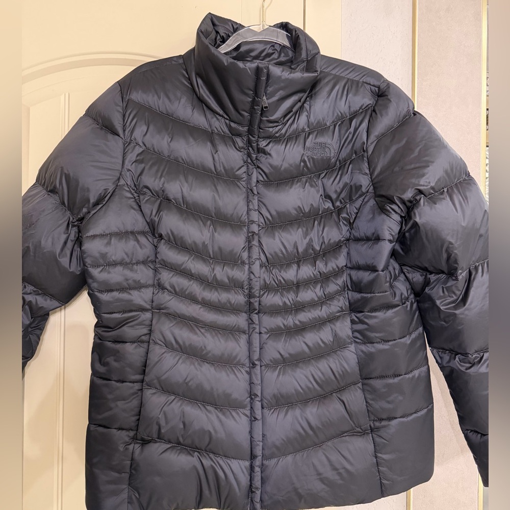 The North Face Women's Charcoal Diwn Puffer Jacket